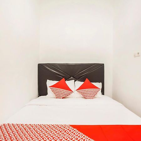 Oyo 2720 Sutomo Inn Medan Eksteriør bilde